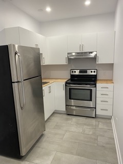 5497A Avenue Victoria - 223