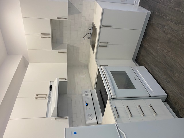 5497A Avenue Victoria - 116